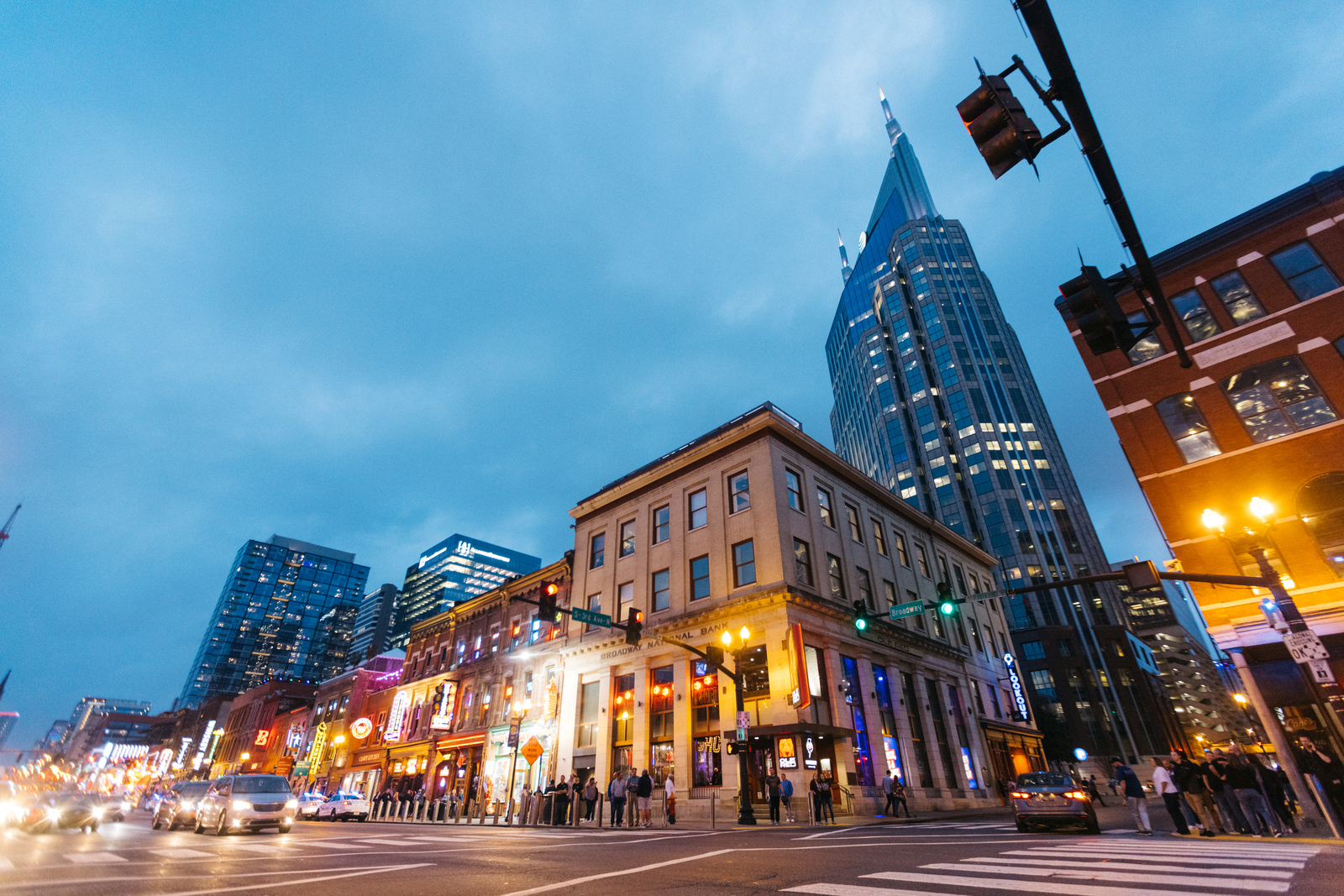 Broadway | Downtown Nashville